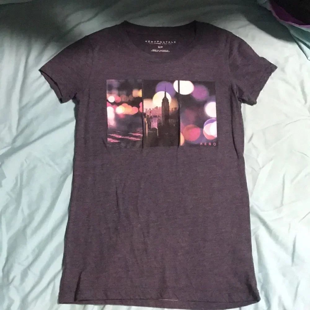 🔹NYC Aéropostale T-Shirt Junior’s Small